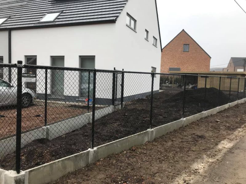 harmonica draadafsluiting met betonplaat en bovenbuis